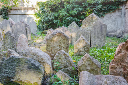 布拉格的老犹太墓地