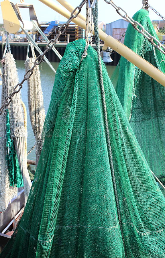 渔网“捕捞”无人机西方黔驴技穷想出低成本方式援乌