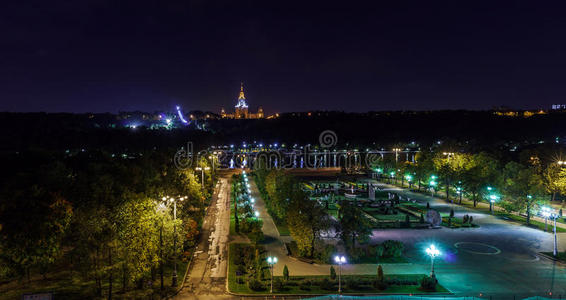 莫斯科国立大学夜景