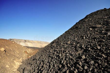 煤炭加工图片-煤炭加工素材-煤炭加工插画-摄图新视界