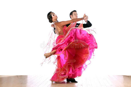 舞厅里的拉丁美洲舞者
