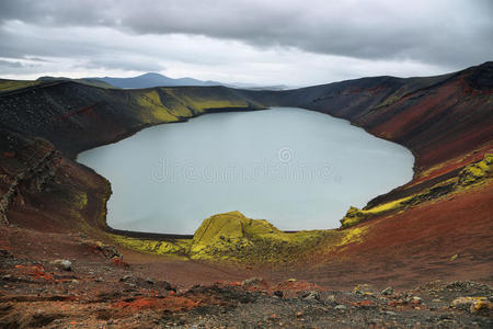 Ljotipolul火山口湖