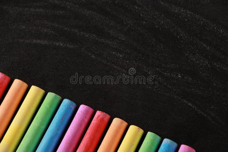 彩色粉笔和黑板