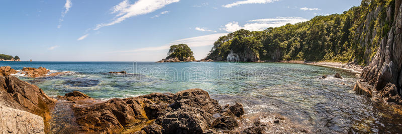 俄罗斯远东地区，telyakovsky岛萎靡不振之心海湾海洋景观全景图