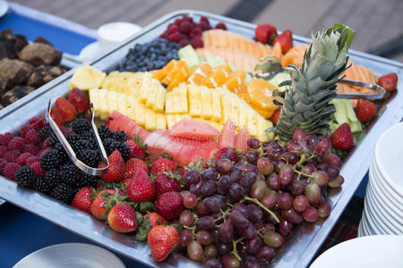 水果彩虹自助餐图片