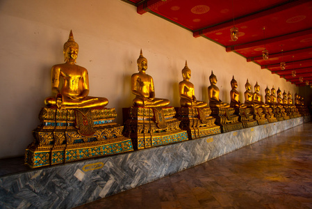 佛寺或扫管笏 Phra Chetuphon，在曼谷的 Thailand.Golden 佛像卧佛寺