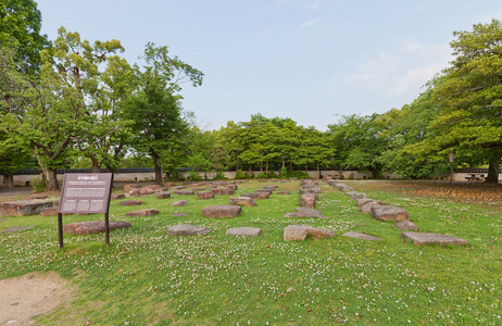 日本冈山城堡的基石