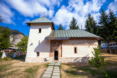 旧的东正教修道院，从 polovragi