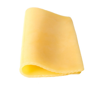 切片的白色上孤立的奶酪