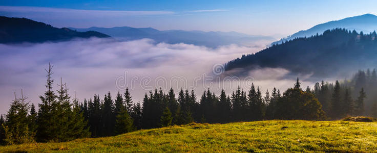 蓝山全景