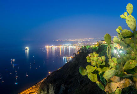 陶尔米纳夜景