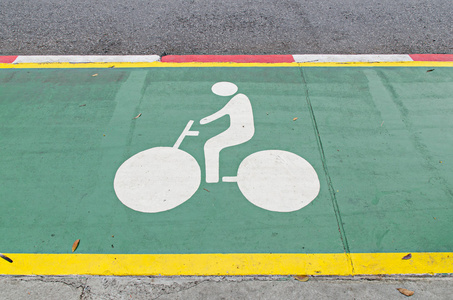 道路上的自行车标志