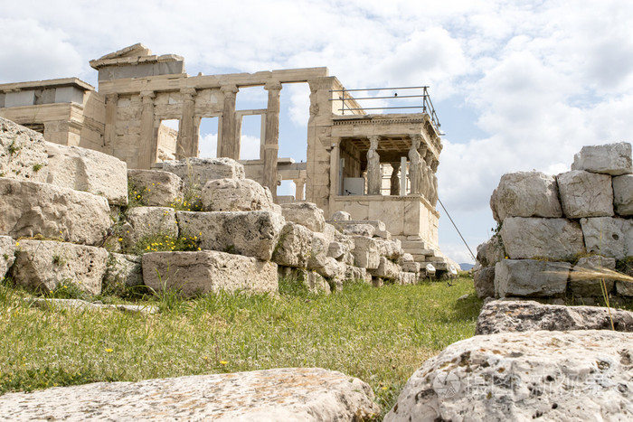 在希腊的雅典卫城-雅典--欧洲那个神殿庙宇的遗迹
