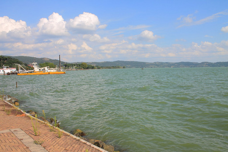 湖泊风景