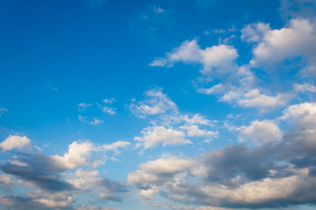 绚丽的棉花糖,天空的云纹照片
