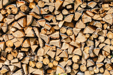 干木柴图片-干木柴素材-干木柴插画-摄图新视界