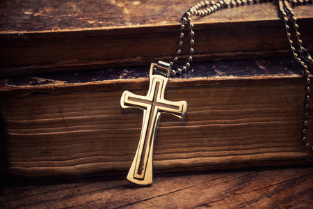个基督教圣经上的十字架相似素材图片