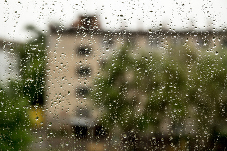 滴雨上一个窗口窗格图片