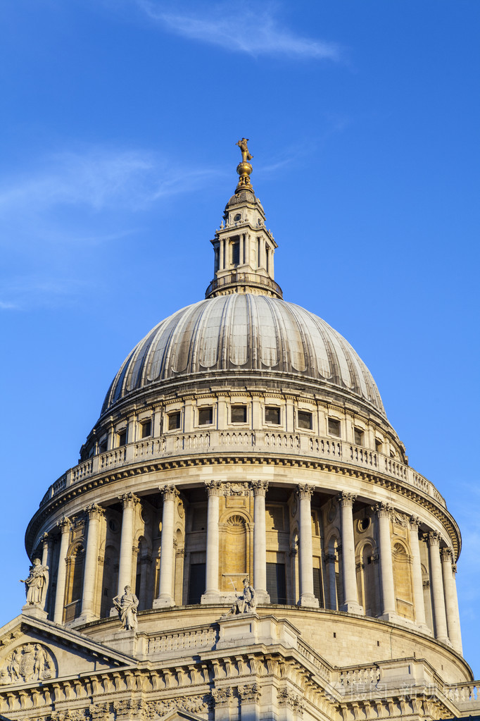 在伦敦的圣圣保罗大教堂照片-正版商用图片1jiy7m-摄图新视界
