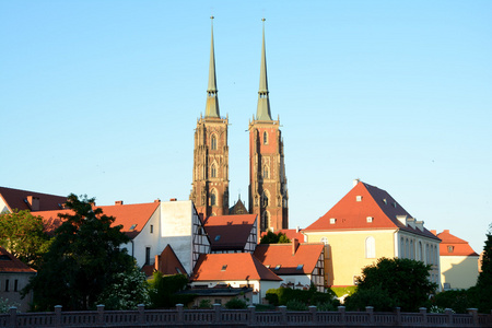 圣约翰浸礼会大教堂塔在波兰的wroclaw