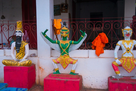 与黄金的佛教寺庙。銮 Prabang.Laos