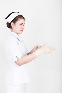 一个年轻的有吸引力的亚洲护士