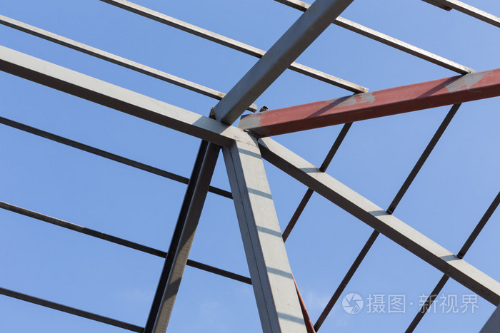 钢箱梁屋顶桁架住宅建筑施工