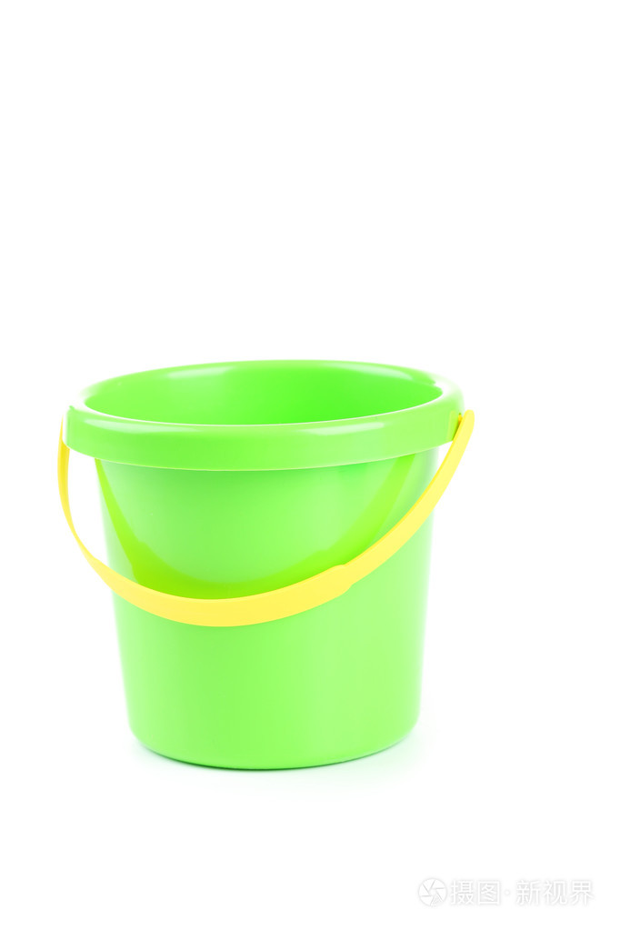 绿色塑料桶