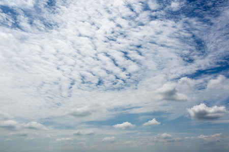 蓝蓝的天空