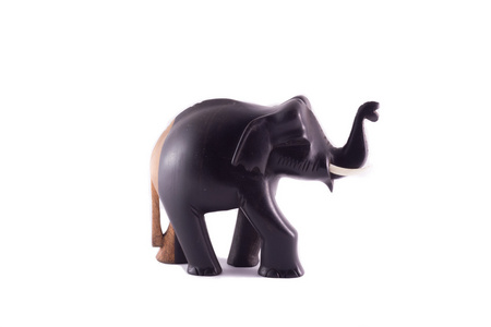 大象黑色和棕色的木雕