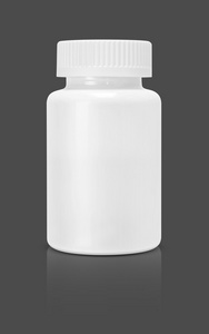 灰色的背景上孤立的空白包装补充产品瓶