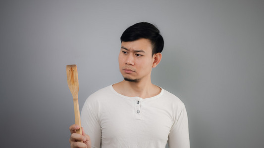 木锅铲图片