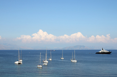帆船和豪华游艇希腊科孚岛