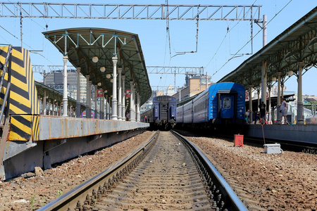 (白俄罗斯火车站) 的火车是九个主要铁路车站在莫斯科,俄罗斯之一照片