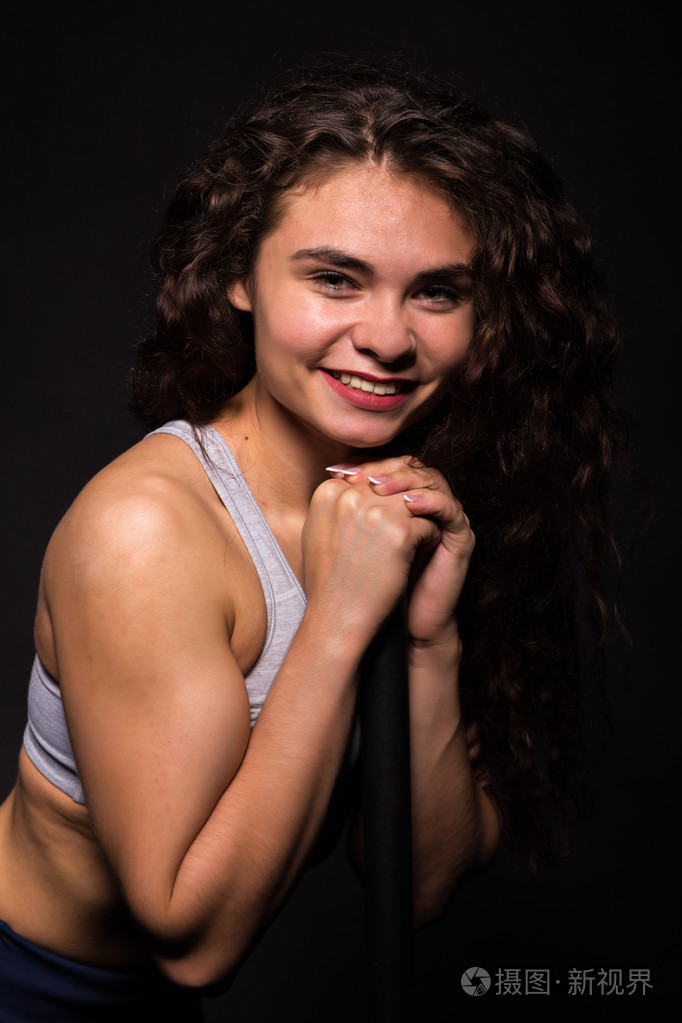 体育卷毛的女孩