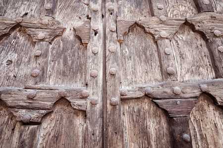 在古老的教堂古代木制门
