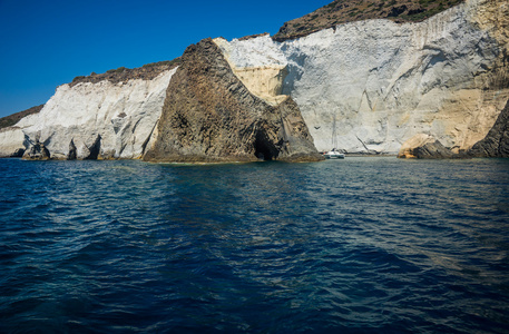 米罗斯岛附近的怪石