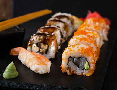 日本料理寿司和刺身