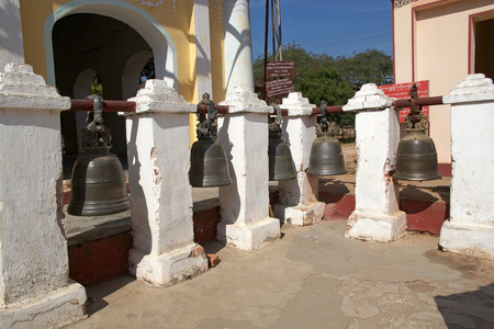 缅甸蒲甘，shwezigon 宝塔