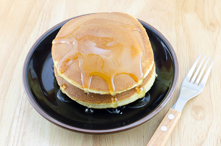 日本煎饼加蜂蜜