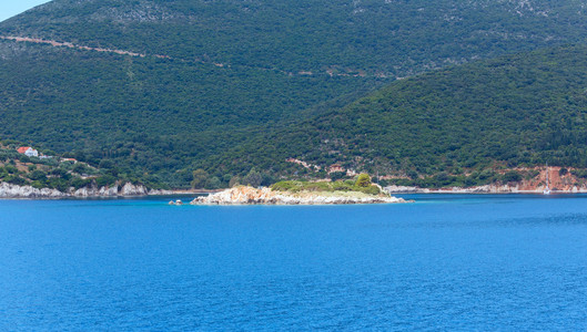 乘渡轮希腊的夏季海景。