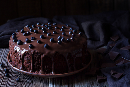 传统自制巧克力蛋糕甜糕点甜点图片