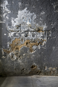 旧的损坏的水泥墙