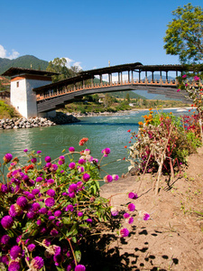 不丹punakha Dzung桥和mo chhu河