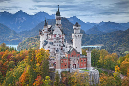 德国施瓦恩斯坦城堡。