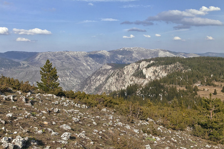 塔拉，黑山河峡谷