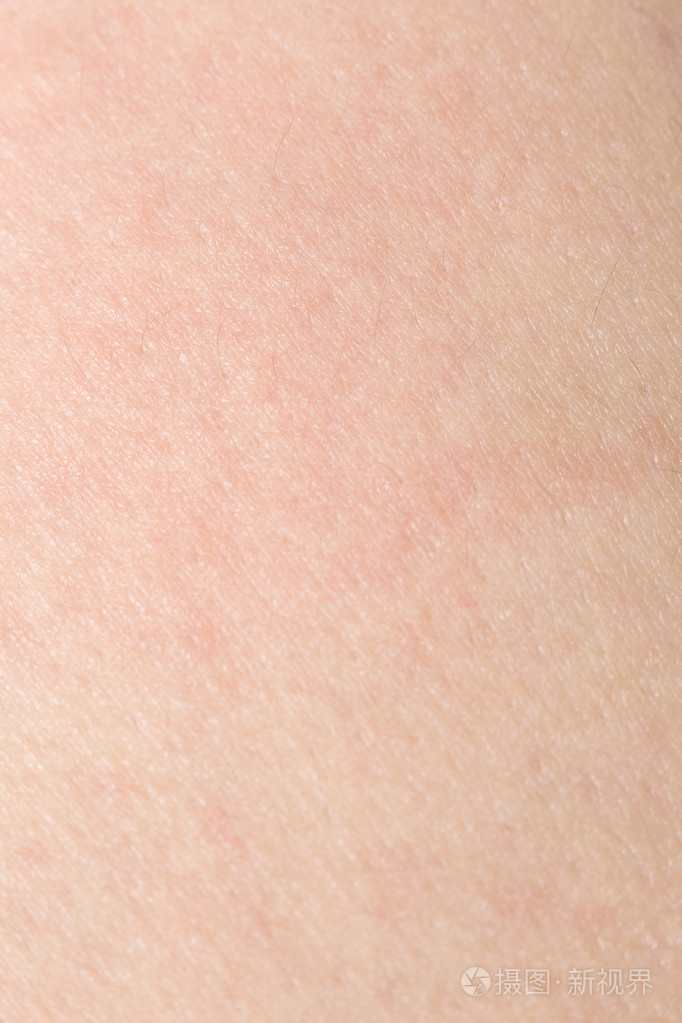人体皮肤的质地,为健康的回来的皮肤上,黑色的头发