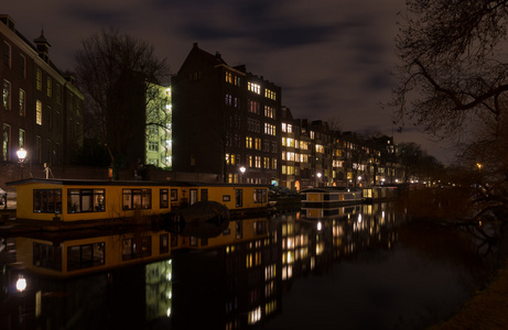 在晚上的阿姆斯特丹