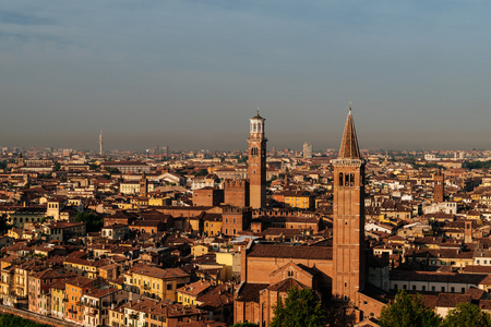 意大利维罗纳城的全景视图