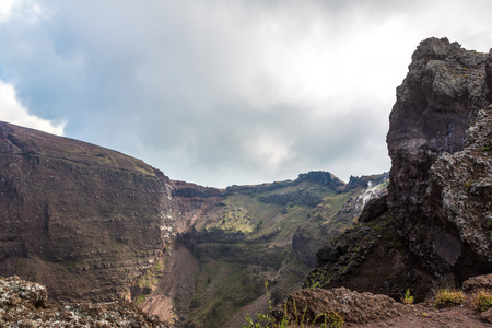 维苏威火山火山口